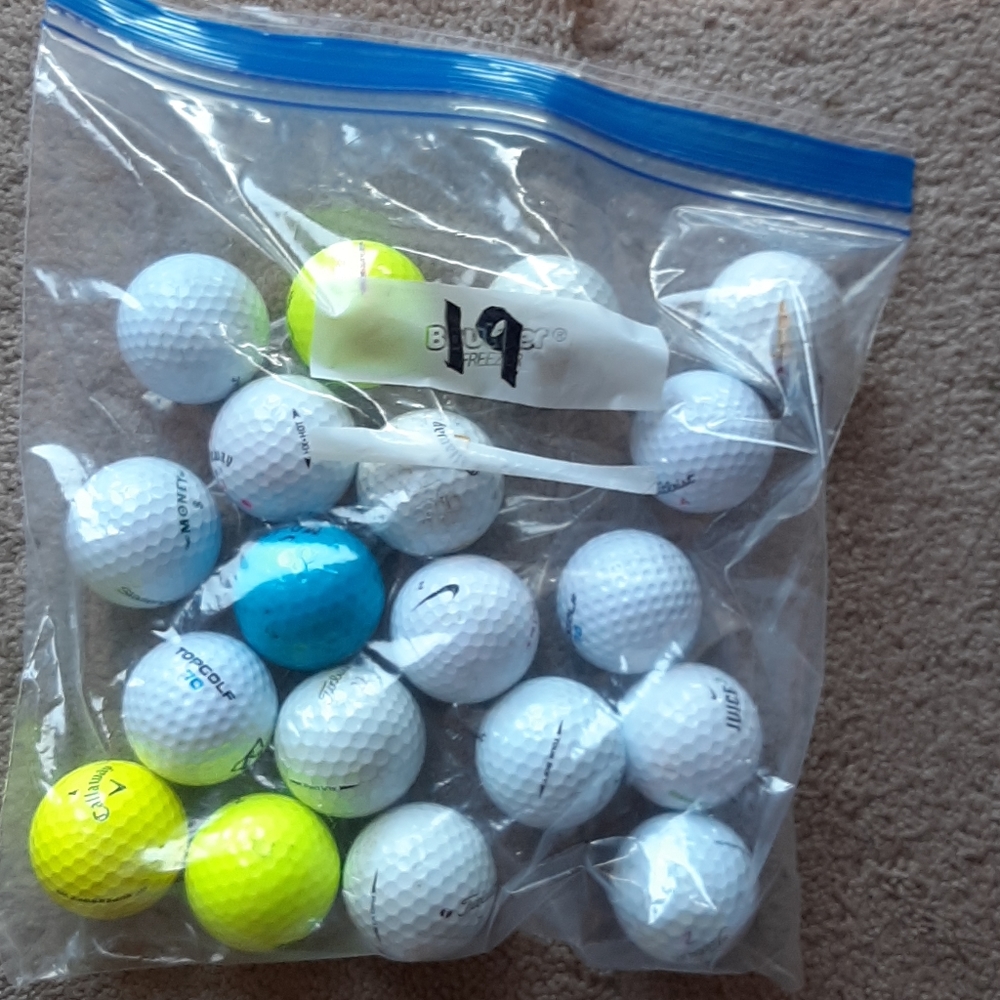 19 Golf balls